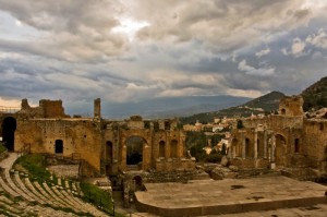 Vista di Taormina dal Teatro Greco