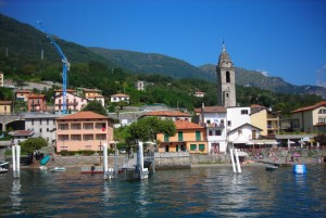 La frazione di San Vito che s’affaccia sul lago di Como