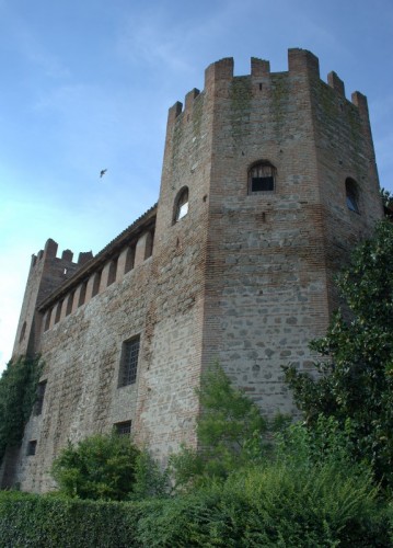 Lozzo Atestino - Una delle torri a Sud Lozzo Atestino - Una delle torri a Sud