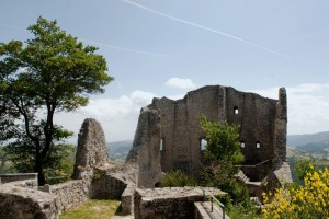 Canossa, resti del castello