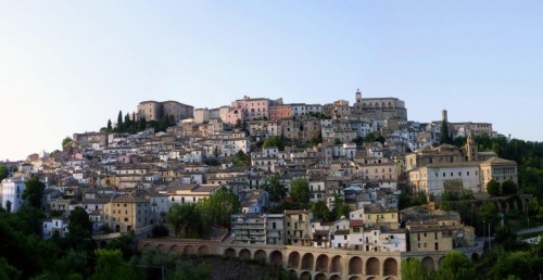 Loreto Aprutino - Il Borgo Incantato!