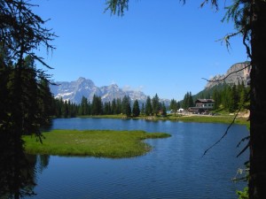 Il blu del lago di Antorno