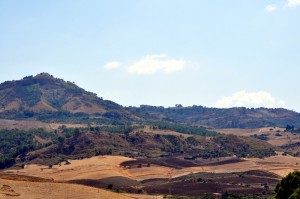Aidone, dalla Valle del Gornalunga.