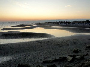 tramonto in spiaggia vecchia di grado