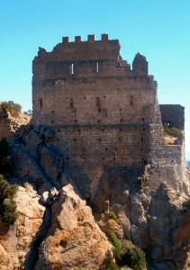 le rovine del castello di acqua fredda
