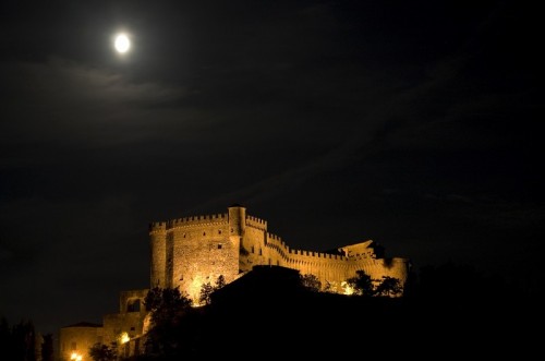 Fosdinovo - e la luna bussò.... Fosdinovo - e la luna bussò....