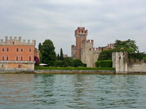 Lazise - roccaforte sul Garda Lazise - roccaforte sul Garda