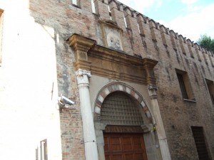 mura della curia vescovile