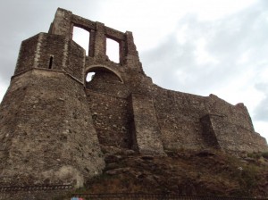 Veduta completa castello di Squillace