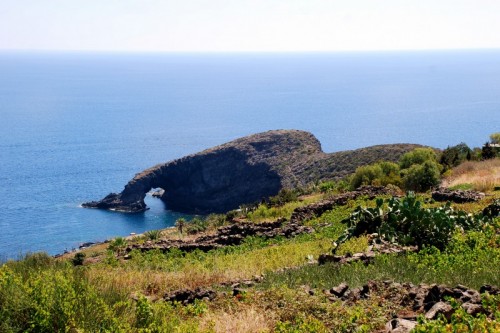 Pantelleria - Arco dell' Elefante Pantelleria - Arco dell' Elefante