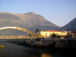 Il ponte sul fiume Liri