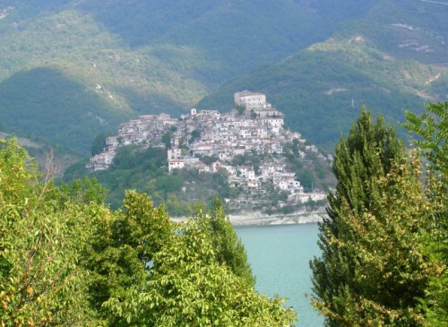 Castel di Tora - castel di tora 2