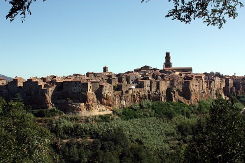 Pitigliano - Da lontano comunque bella Pitigliano - Da lontano comunque bella
