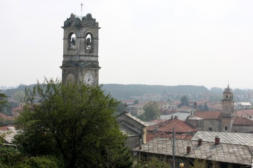 Bricherasio - Il campanile e i tetti dal BELVEDERE