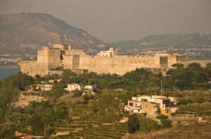 Castello di Baia (il tufo)