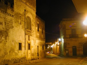 via Castello a Depressa di sera