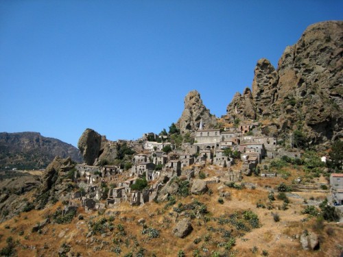 Melito di Porto Salvo - Pentedattilo Melito di Porto Salvo - Pentedattilo