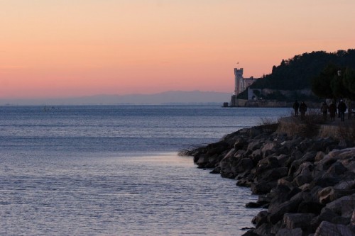 Trieste - Castello di Miramare al tramonto