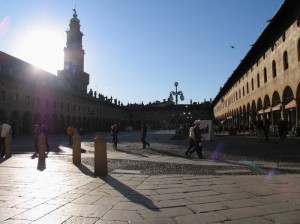 La Piazza Ducale di Vigevano verso il tramonto