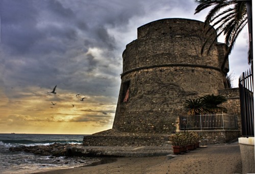 Alassio - Il Torrione Saraceno - Alassio (SV) Alassio - Il Torrione Saraceno - Alassio (SV)