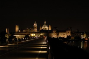 Castello di San Giorgio e Palazzo Ducale visti dal Ponte