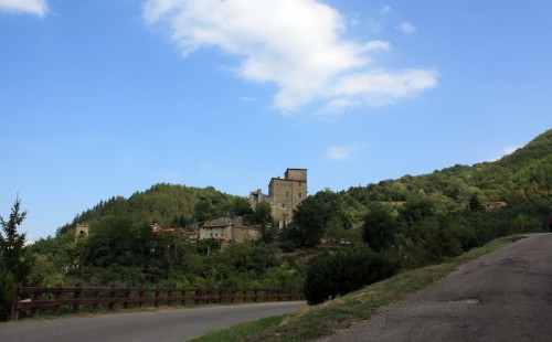 Castel San Niccolò - Da Castello a Casa Colonica... Castel San Niccolò - Da Castello a Casa Colonica...