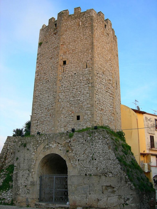 Formia - torre di Castellone
