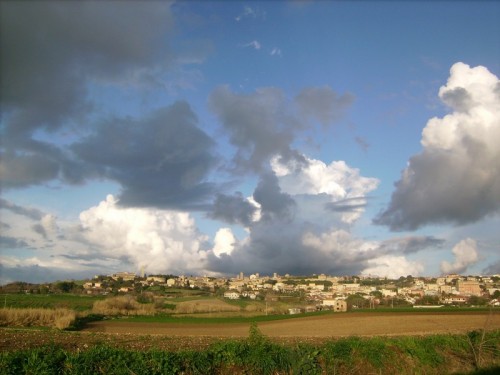 Tarquinia - Il cielo sopra Tarquinia Tarquinia - Il cielo sopra Tarquinia