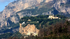 Ravello: Villa Cimbrone da una impervia visuale
