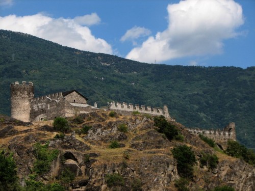 San Giorio di Susa - castello di san giorio San Giorio di Susa - castello di san giorio