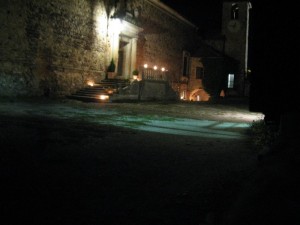 Fortezza di Bardi, giardino interno notturno