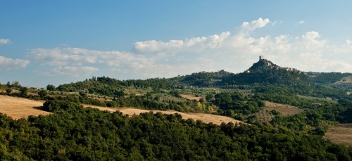 Castiglione d'Orcia - Castiglione e la sua rocca Castiglione d'Orcia - Castiglione e la sua rocca