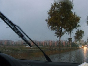 Pioggia torrenziale lungo la strada per San Vincenzo