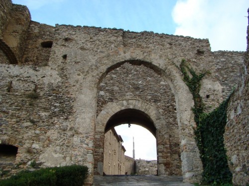 Vibo Valentia - Entrata castello di Vibo Valentia