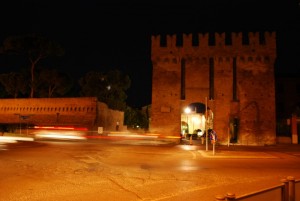 porta della Rocca Malatestiana,mura & movimento