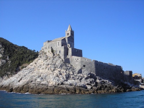 Portovenere - Castello Doria con la Chiesa di San Pietro