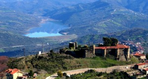 Rocca Cilento e la diga Alento