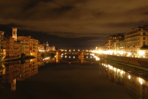 Riflessi notturni sull’ Arno