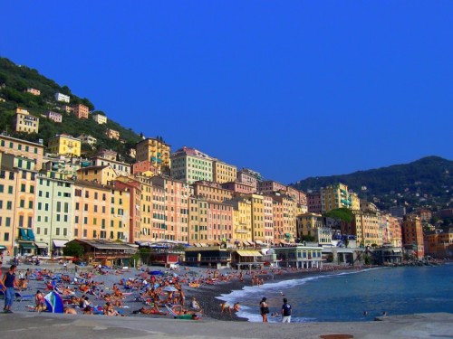 Camogli - casette colorate sul mare