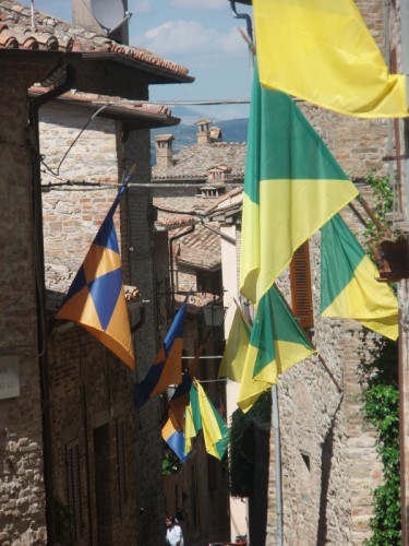 Montone - Strade di Montone Montone - Strade di Montone