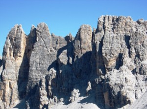 L’OMBRA DI UN FANCIULLO SULLA CRODA DA LAGO