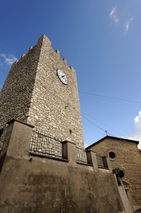 Torre  con orologio