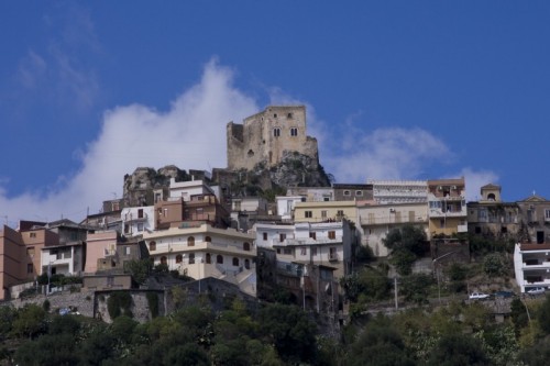 Scaletta Zanclea - castello Rufo Ruffo Scaletta Zanclea - castello Rufo Ruffo