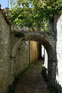 Lungo le mura Villa a Sesta