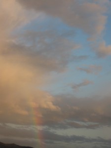 Nuvole e arcobaleno