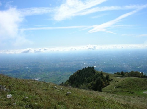 Crespano del Grappa - Monte Colombera sopra il Santuario Madonna del Covolo