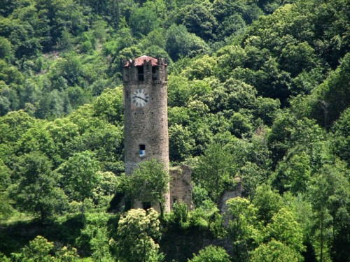 Brondello - l'antica torre 