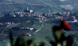 “Un paese ci vuole…”  - 2 -