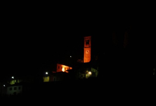 Mombello Monferrato - Veduta notturna del campanile 