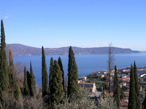 Toscolano-Maderno - panorama dalla valle delle cartiere Toscolano-Maderno - panorama dalla valle delle cartiere